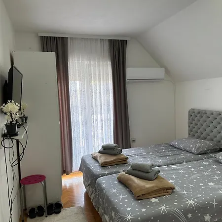 Διαμέρισμα Gray Κρούσεβατς